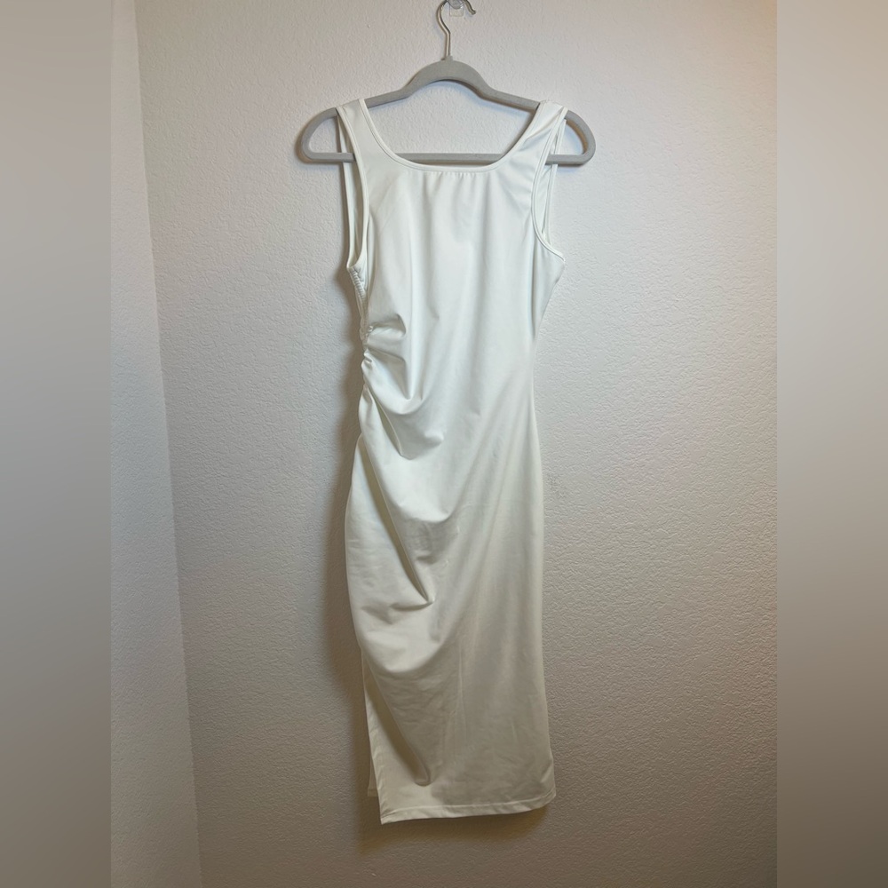 White Ruched Dress Size Large - Picture 3 of 10